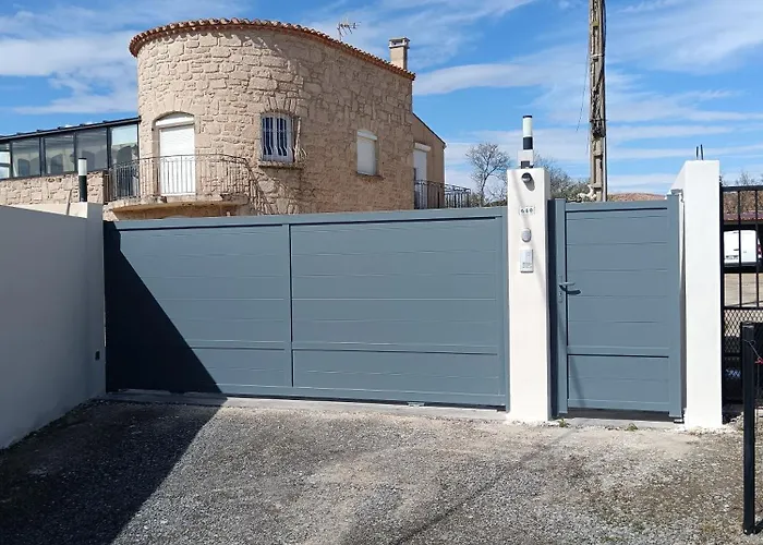 Les Grenadines Rdc Apartamento *