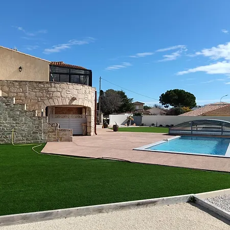 Les Grenadines Rdc * Mèze